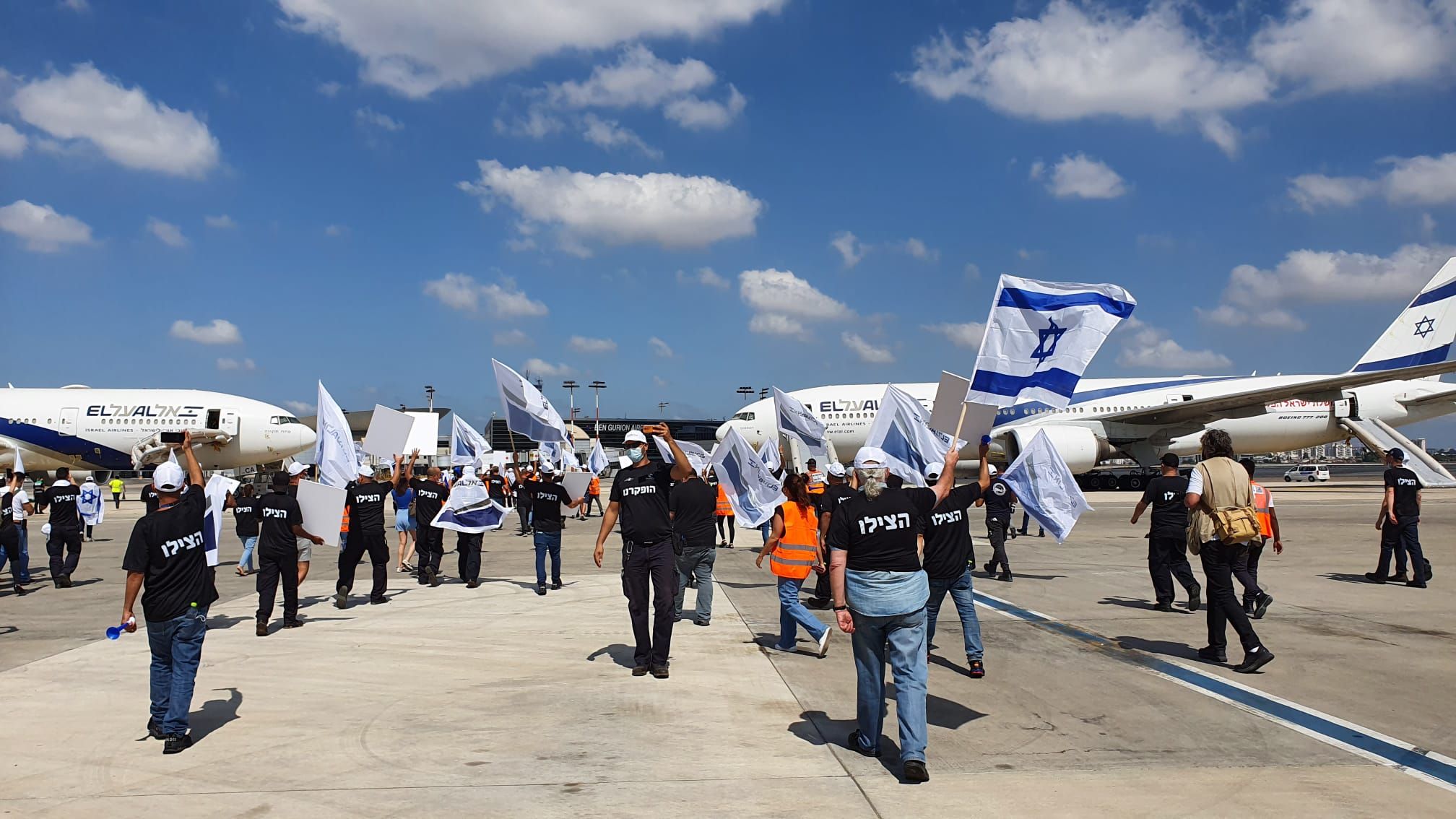 Israeli Aviation Workers Demonstrate At Tel Aviv Airport