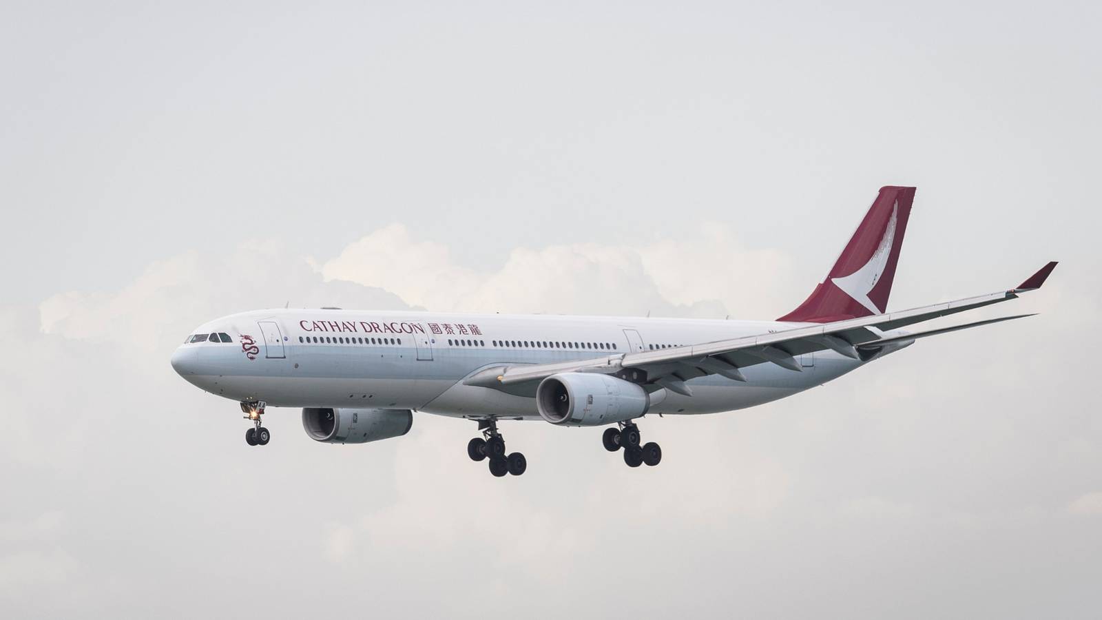 What Happened To Cathay Dragon's Aircraft?