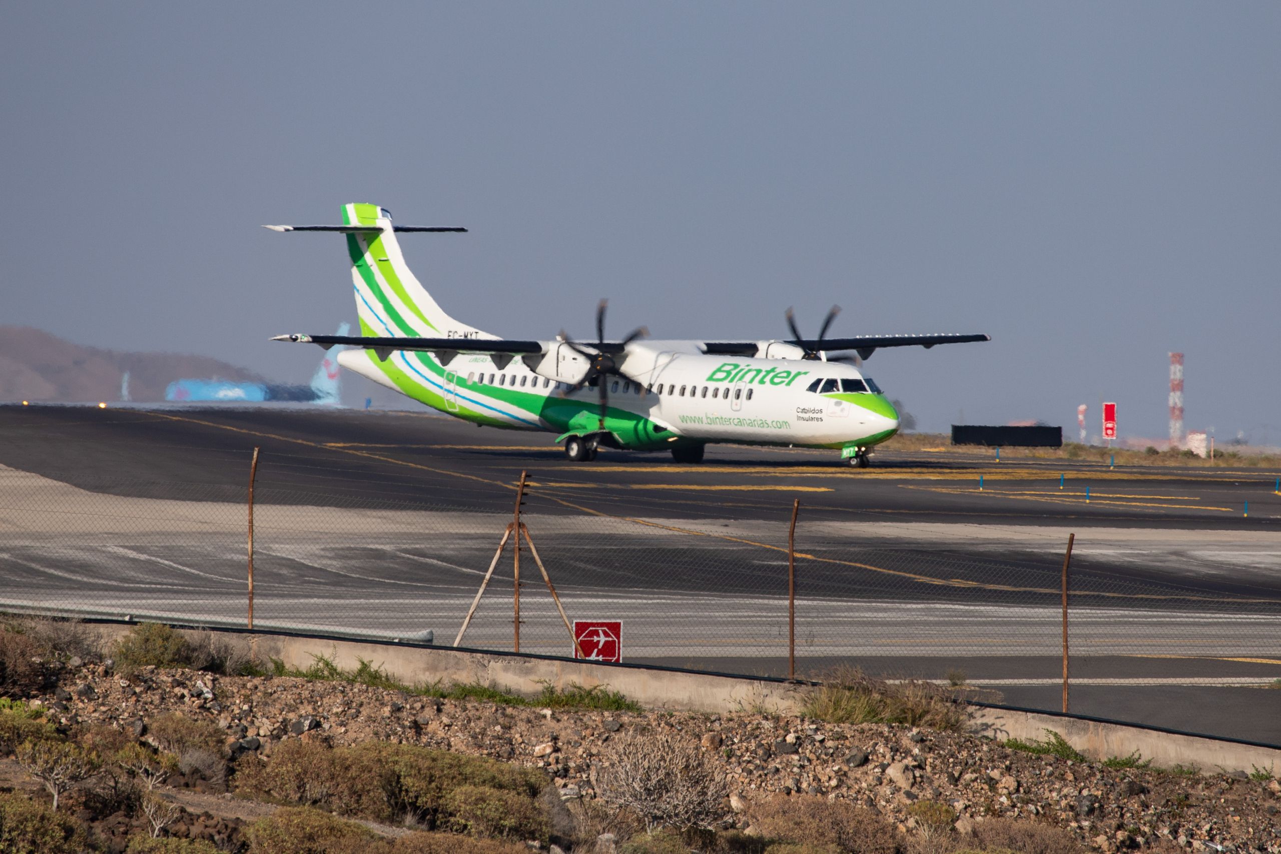 La Palma Airport Shut Down Amid Volcanic Eruption