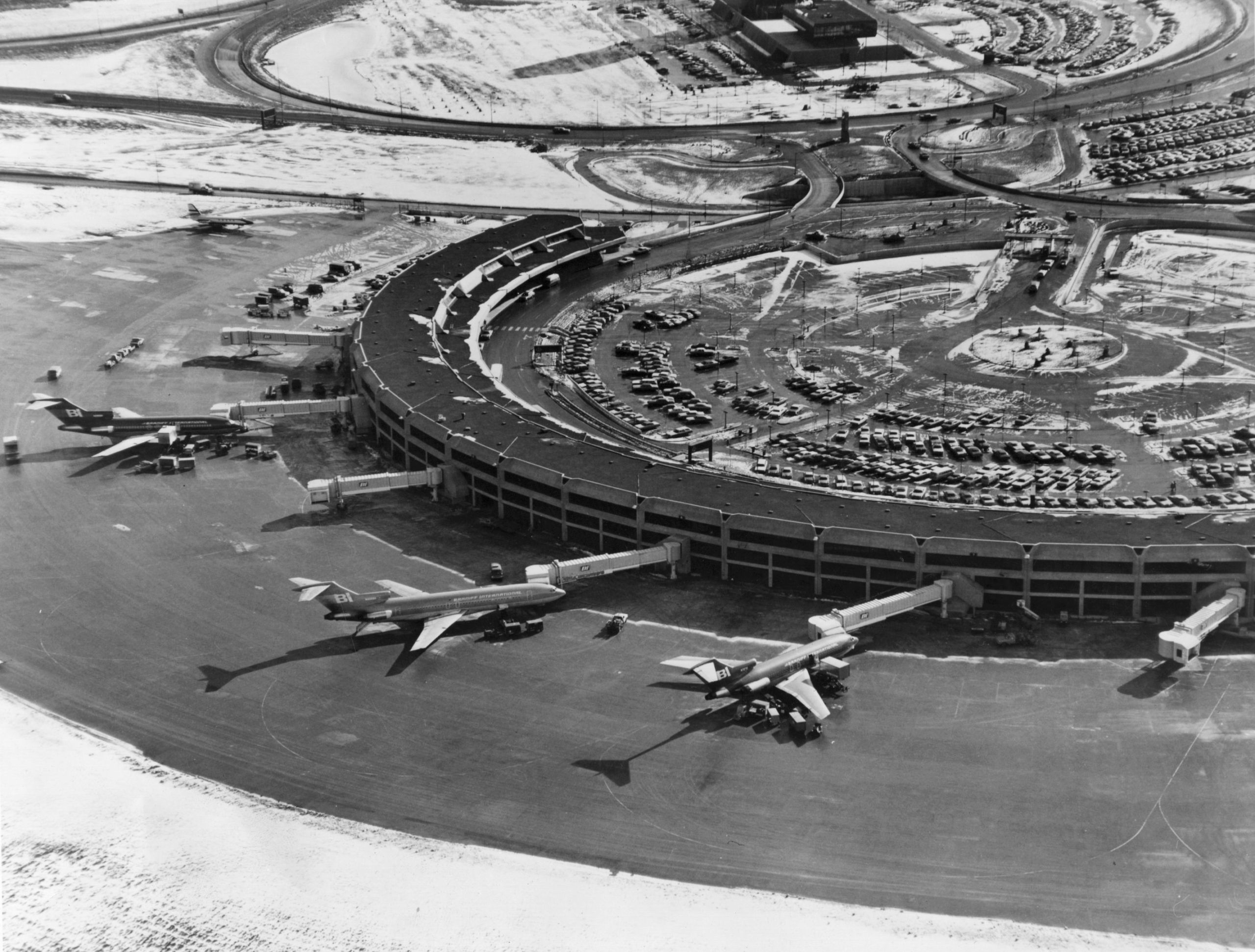 TWA And A Changing Landscape: How Kansas City International Airport Got Its Structure
