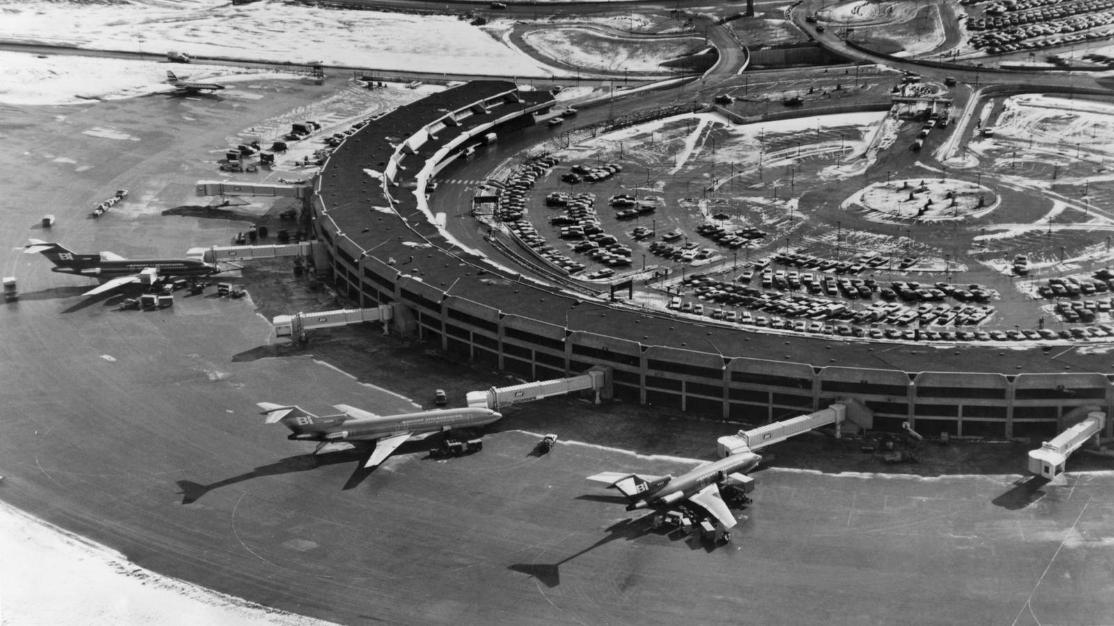 TWA And A Changing Landscape: How Kansas City International Airport Got Its Structure