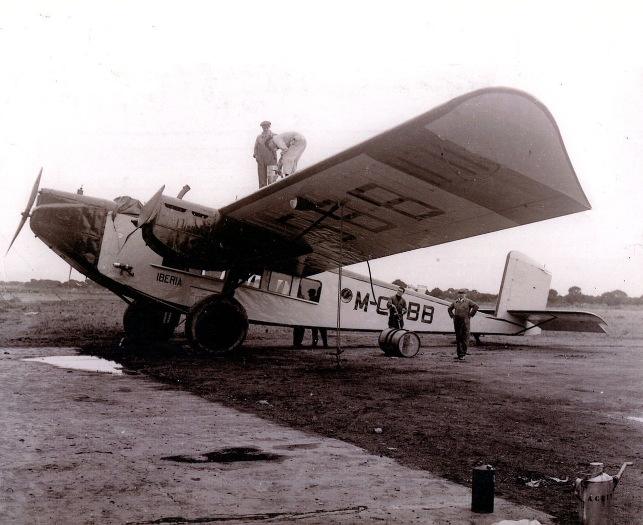 When Was Spanish Flag Carrier Iberia's First Flight?