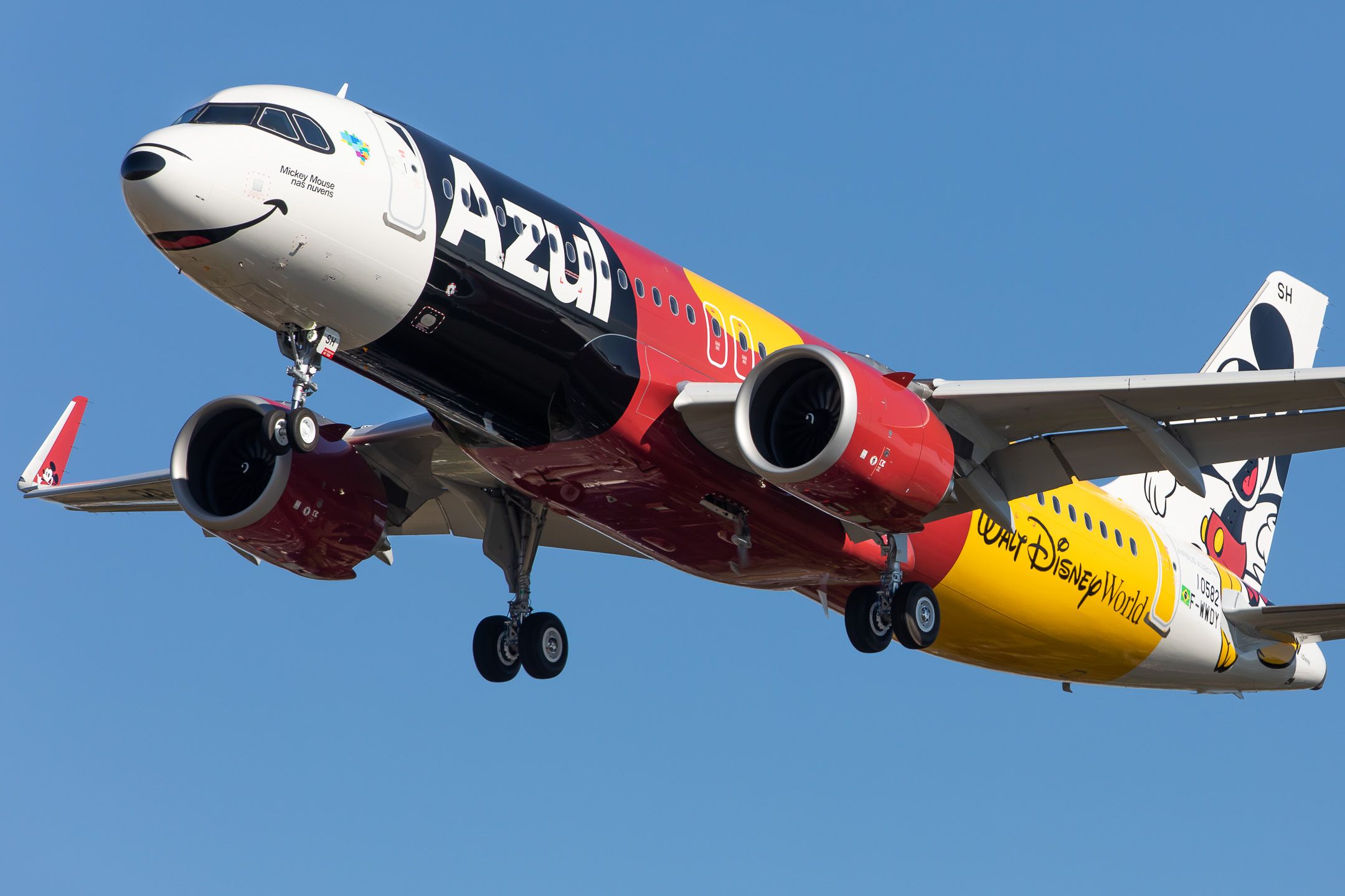Azul Supports Disney World With Latest A320neo Livery