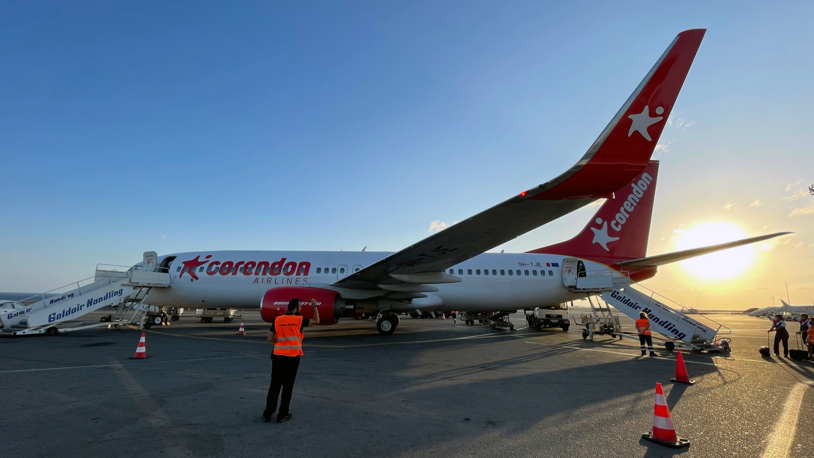 Review: Corendon Airlines Boeing 737 To Heraklion