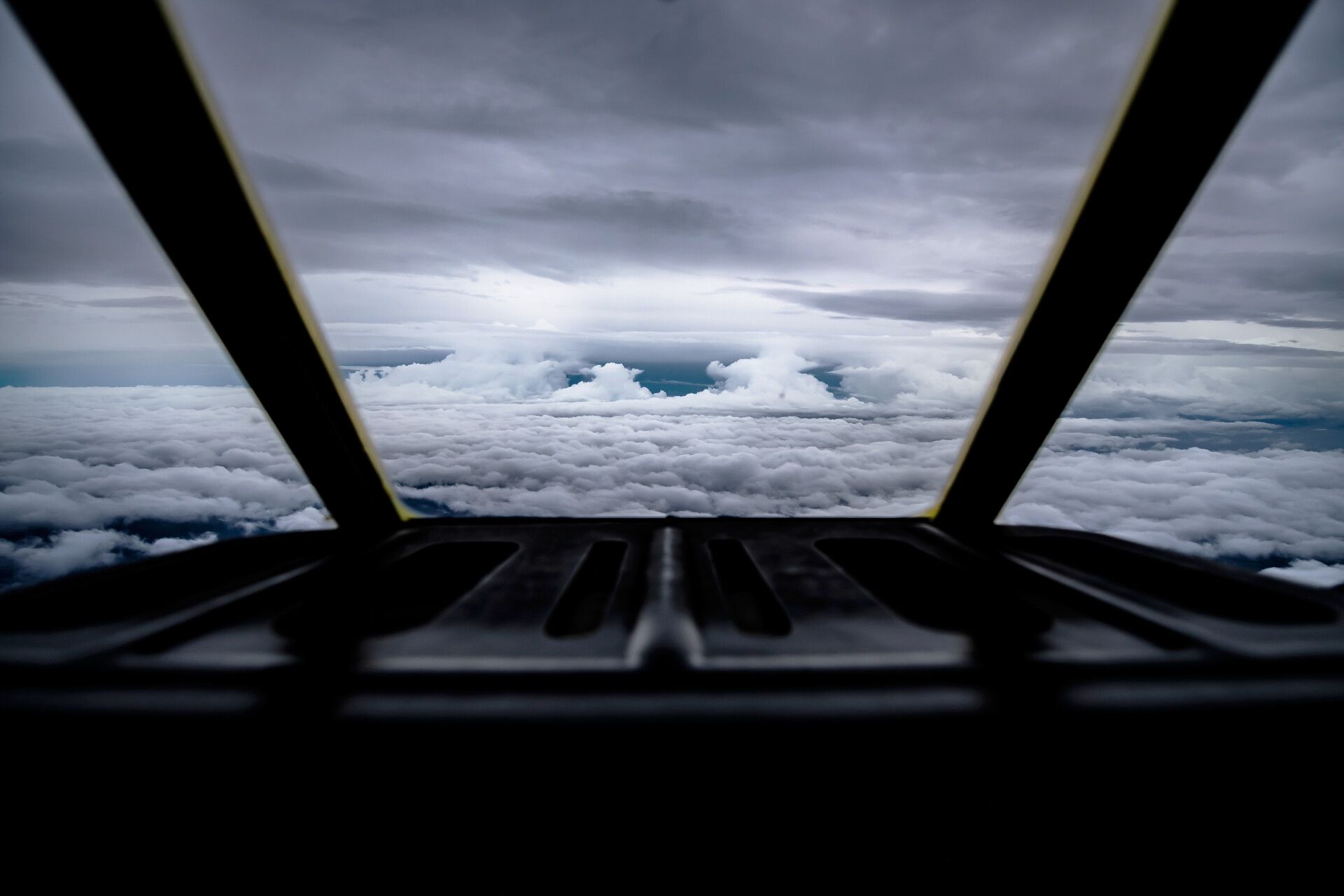 Why Commercial Planes Could, But Rarely Do Fly Over Hurricanes