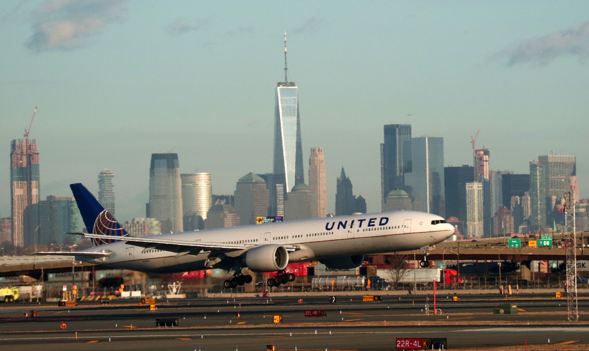 United Will Refund Passengers Not Wishing To Fly Without A Mask Mandate