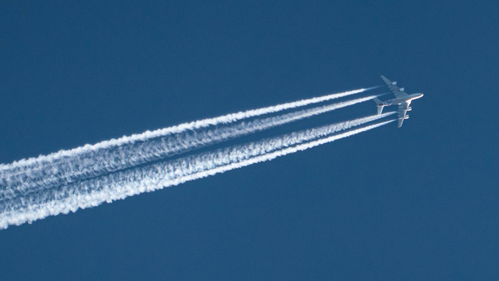 How Etihad Is Working To Reduce Contrails