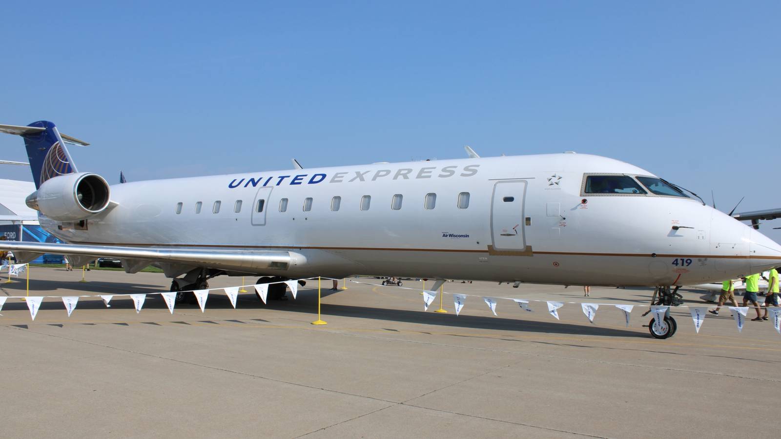 United CEO: 100 Planes Are Parked Amid Regional Pilot Shortage