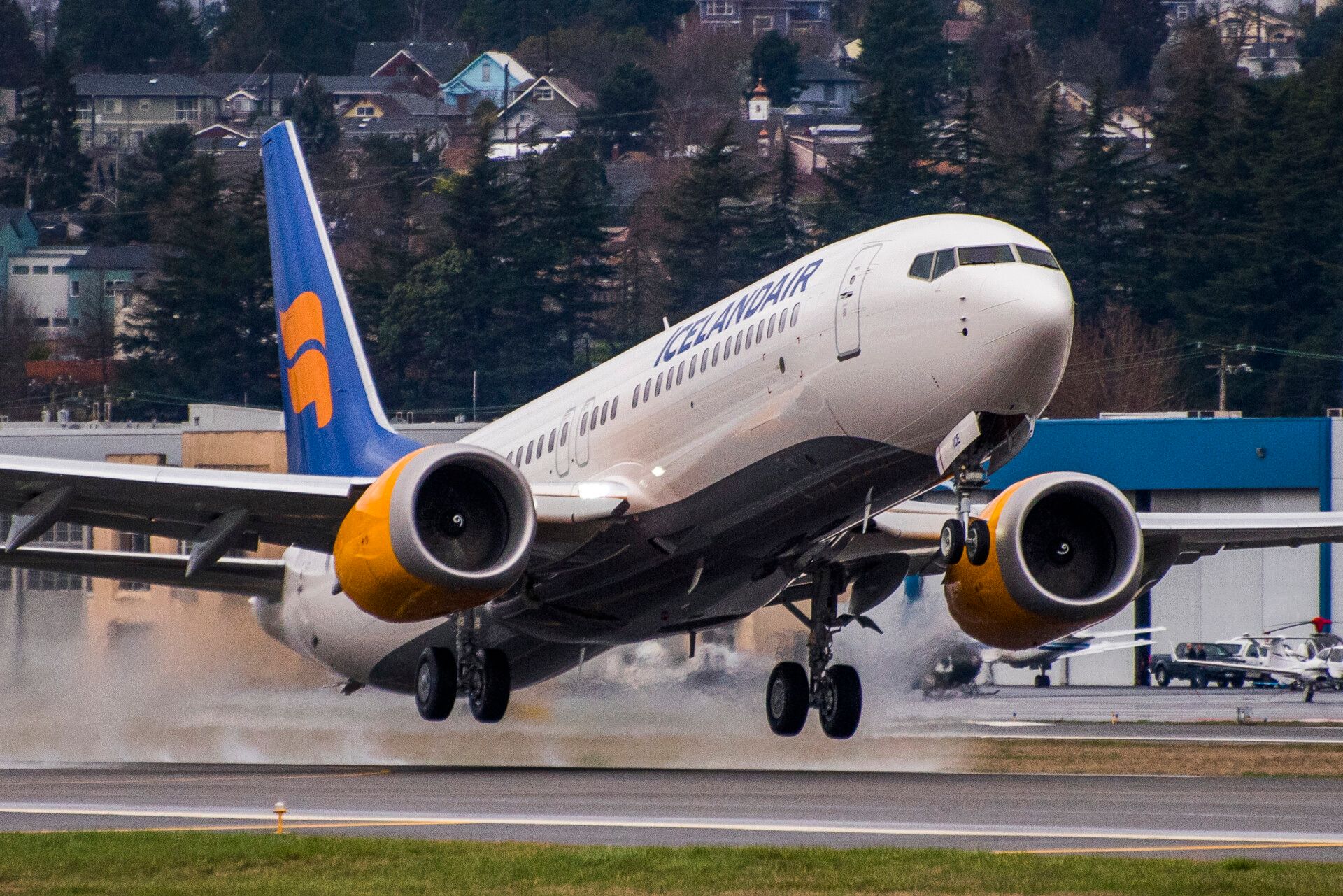 Icelandair Launches New Recycled Luggage Tag Partnership