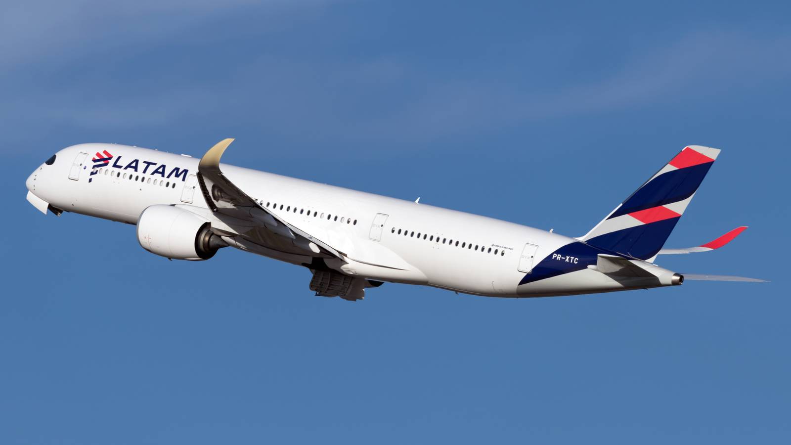 LATAM Obtains Up To $750 Million In New Funds