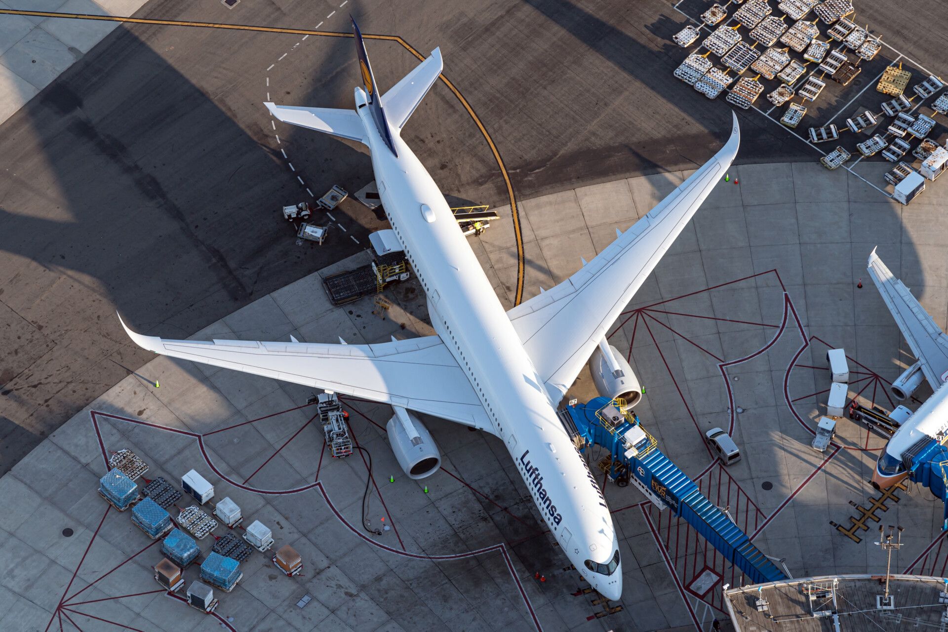 Lufthansa Starts Charging For Alcohol On Long-Haul Flights