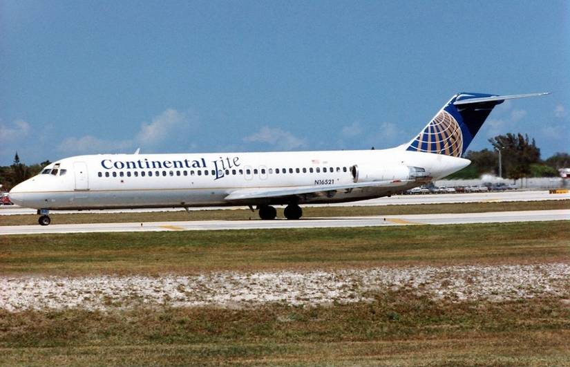 Continental Lite DC-9