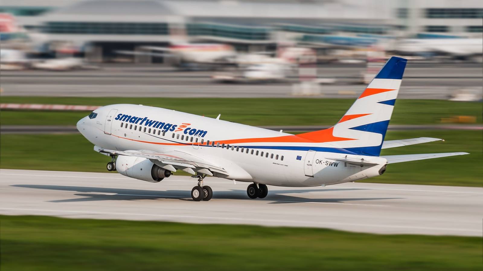 Low-Cost Carrier Smartwings Launches Flights To London Heathrow