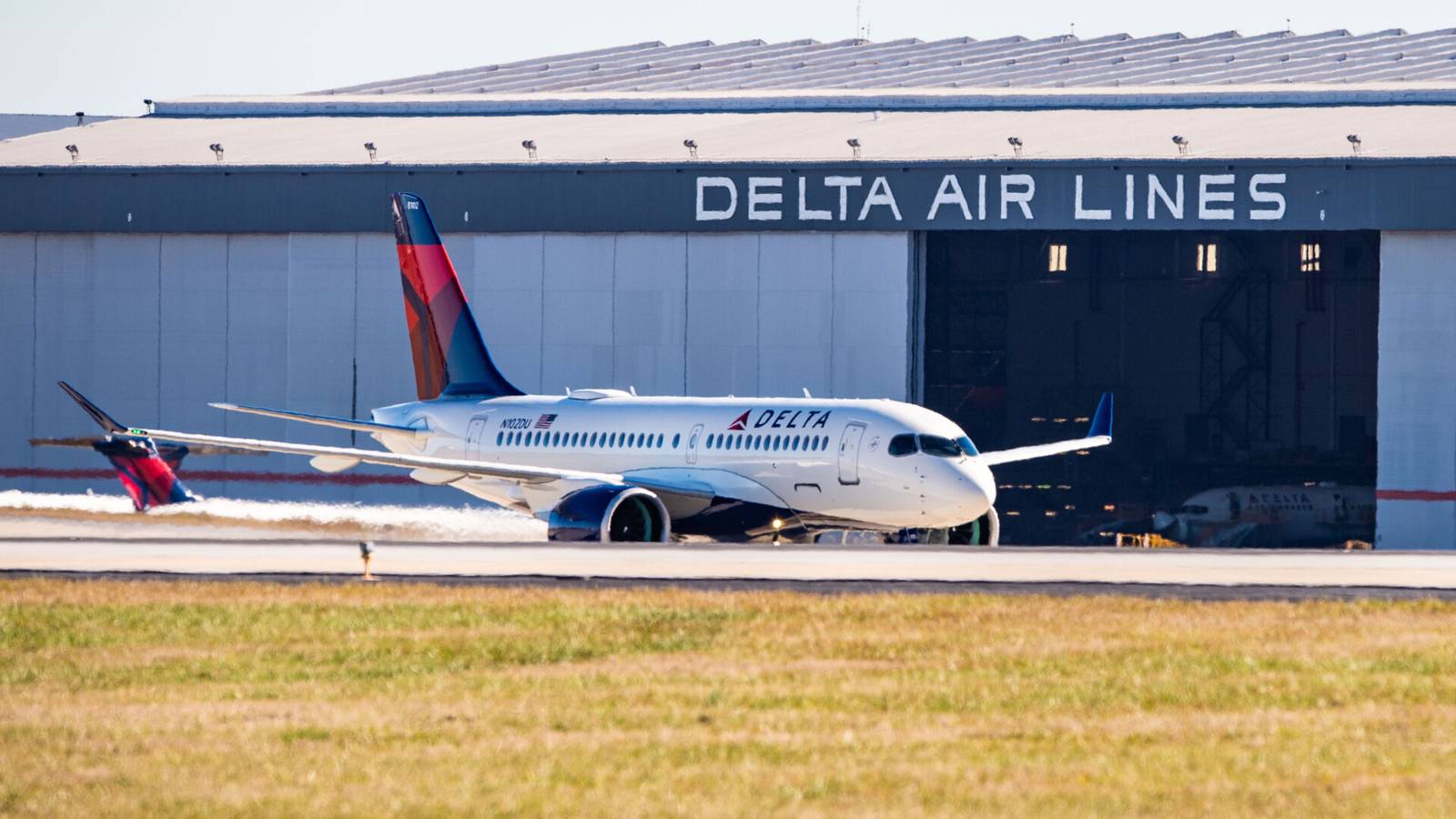 Why Boeing Contested Delta's 2016 Bombardier CSeries Order