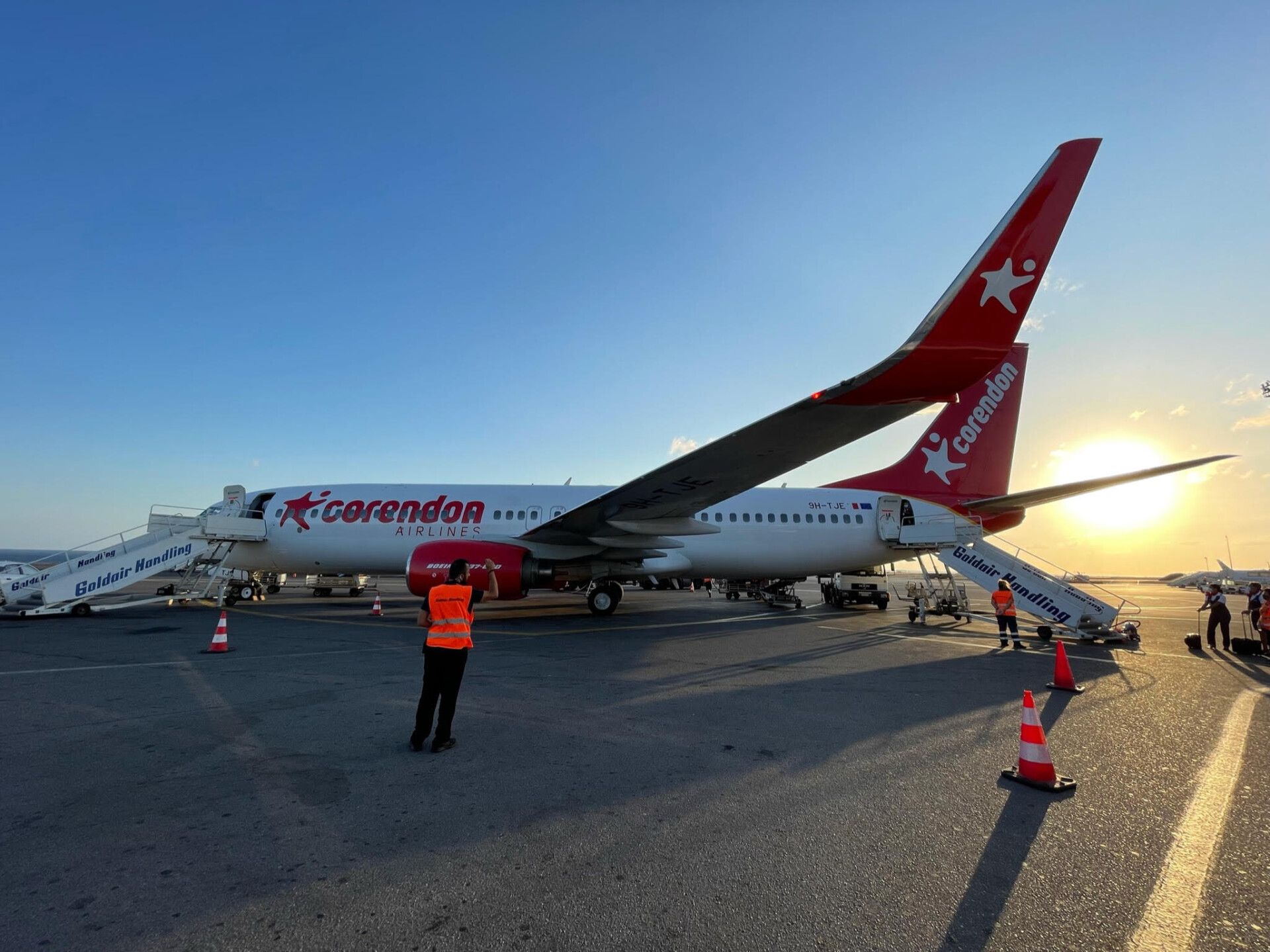 Multiple Passengers Fall Ill On Corendon Boeing 737 Flight To Greece