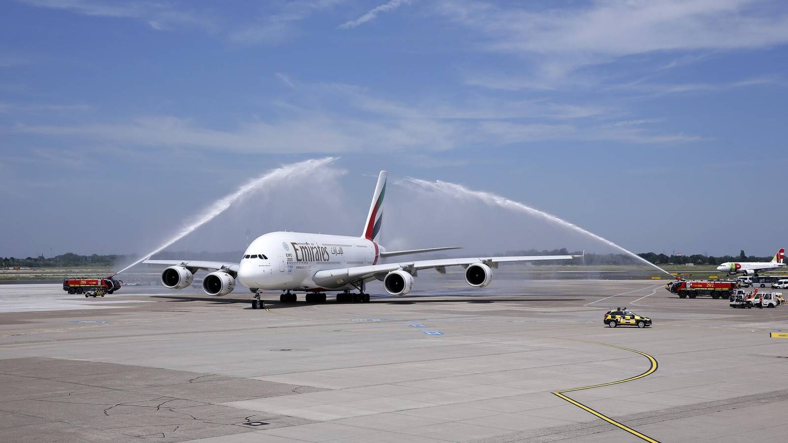 Emirates Plans Two Daily A380 Flights To Dusseldorf