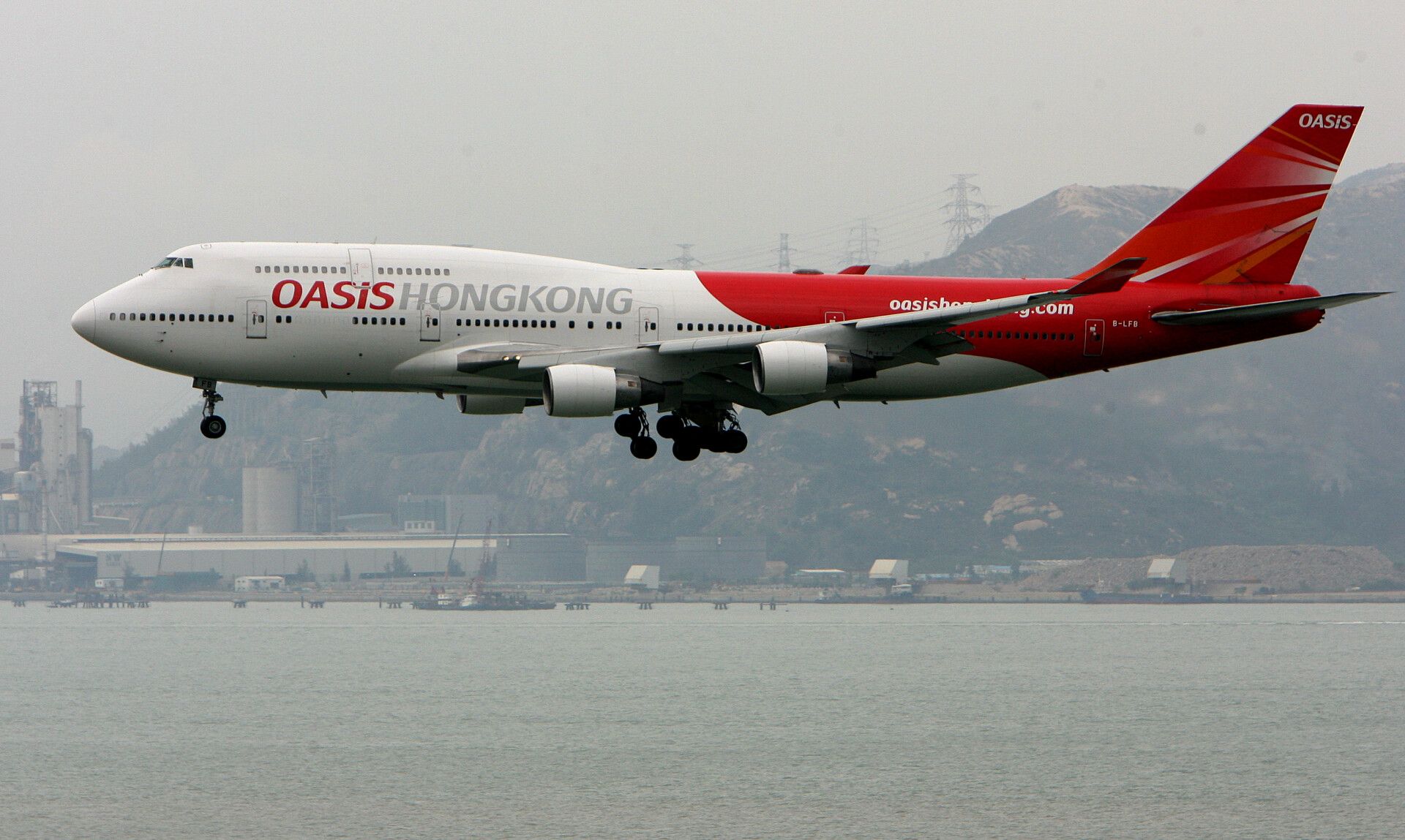 Why Oasis Hong Kong Airlines Wasn't Sustainable In The Long Term