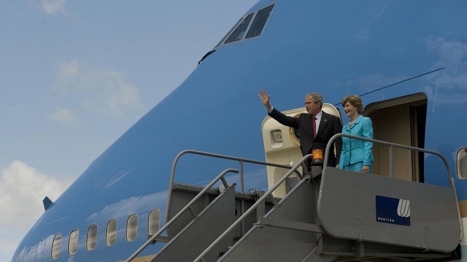 Air Force One Disrupted 40,000 Passengers At Heathrow In 2008