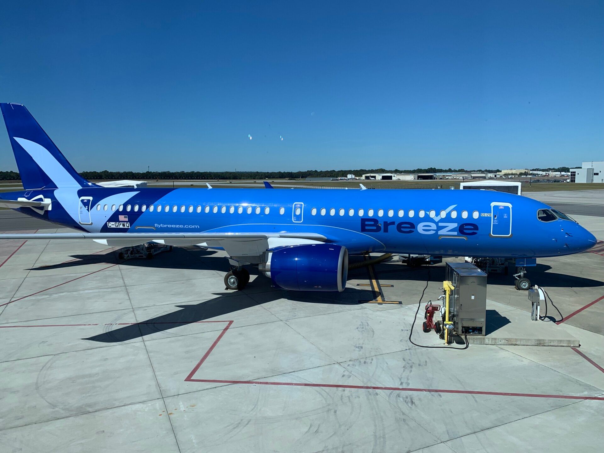 Breeze Airways Wants To Go Transatlantic With Its Airbus A220s