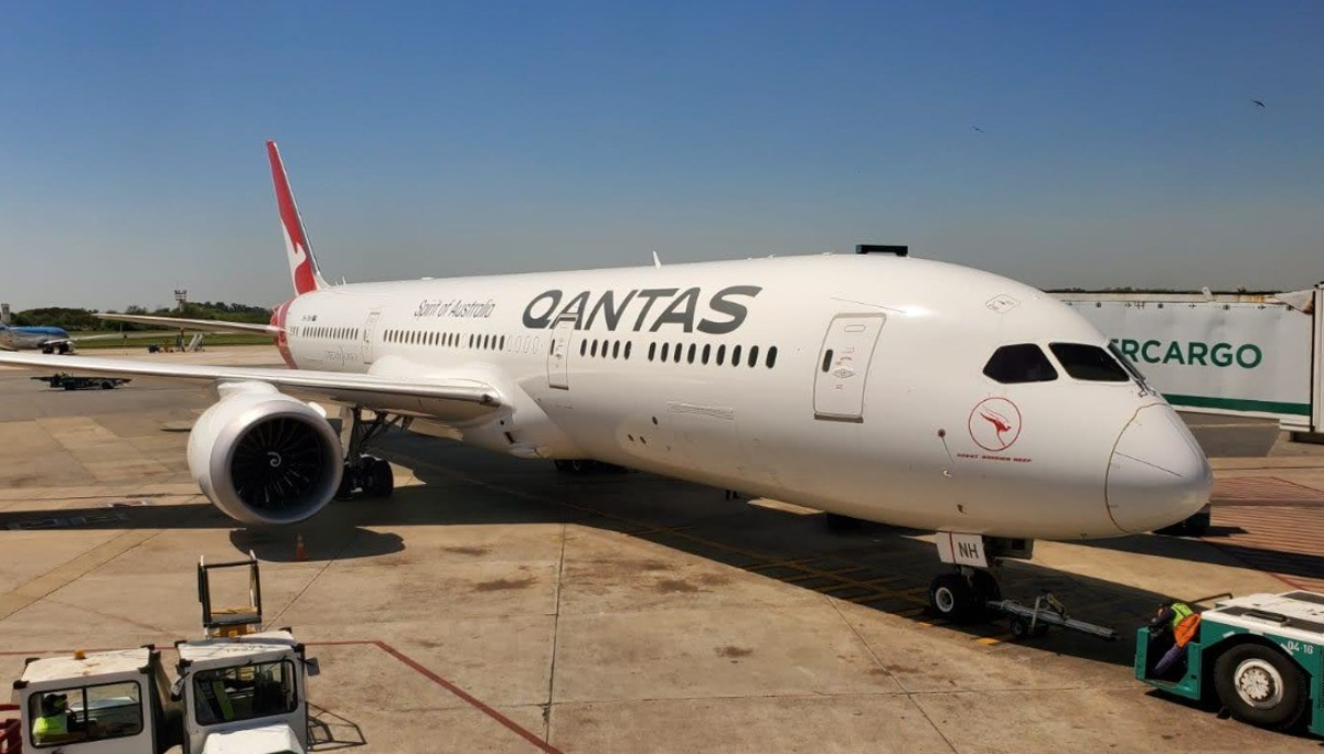 Touchdown: Qantas' 9,333 Mile Flight From Buenos Aires Lands