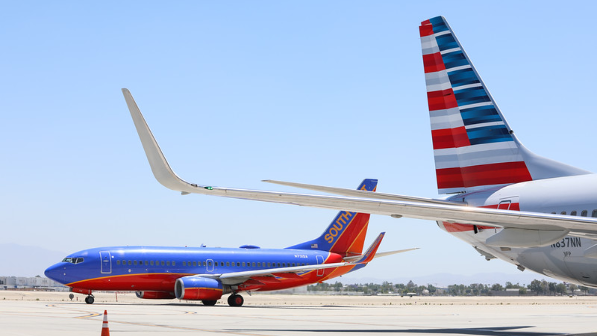 US Airlines Reportedly Back Down On Vaccine Mandate Deadlines