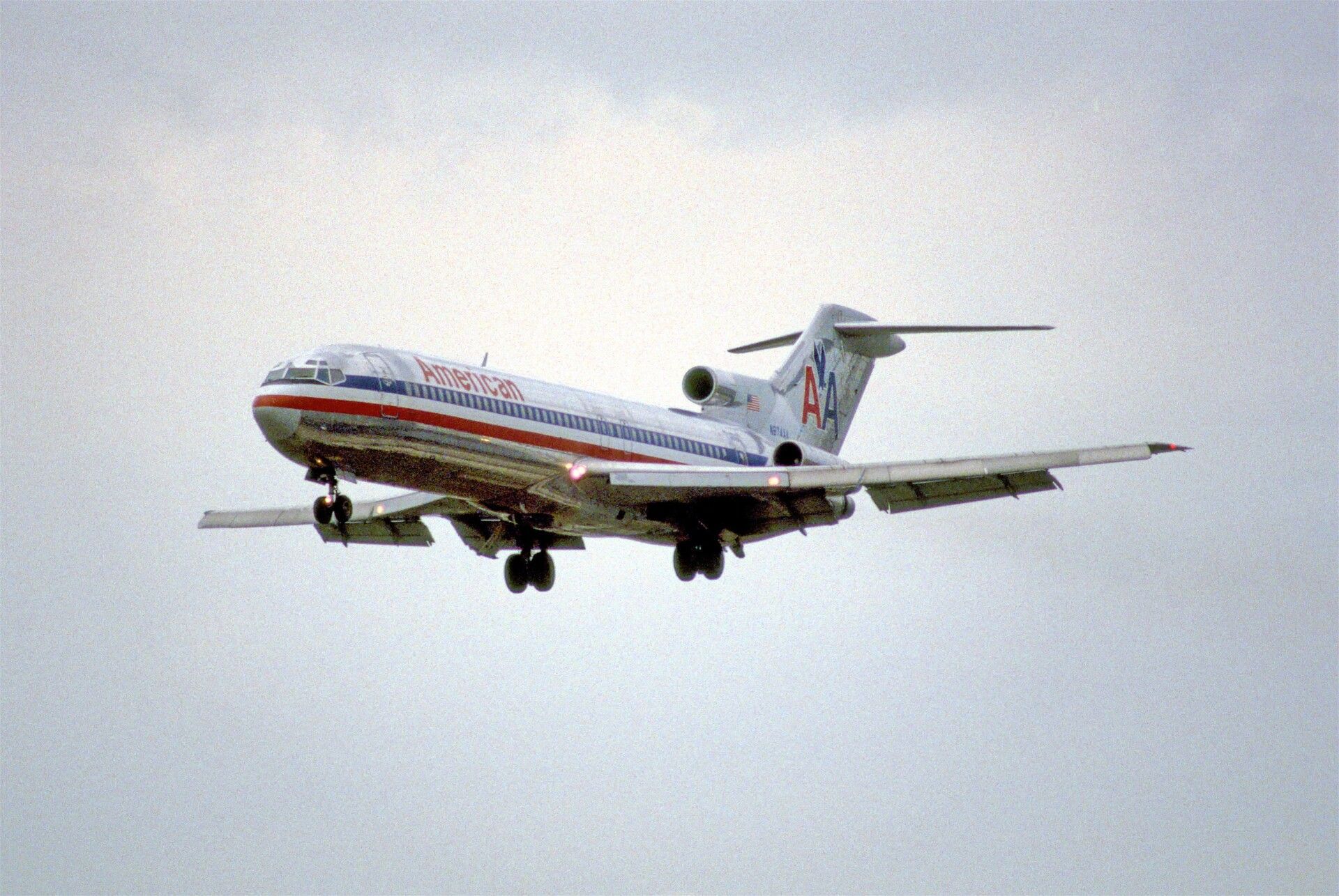 Former American Airlines 727 Scrapped At Boeing Field