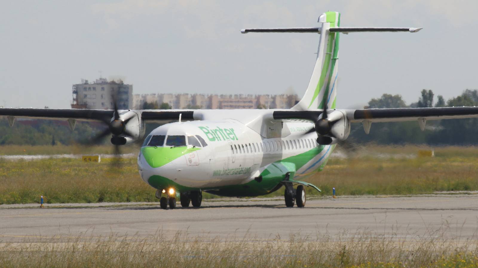 Binter Canarias Orders Four ATR 72-600 Turboprops