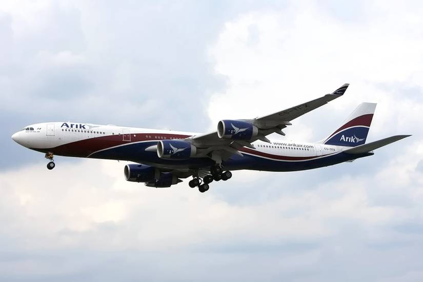 Airline Staff From Arik Air Arrested In Lagos On Bribery Charges