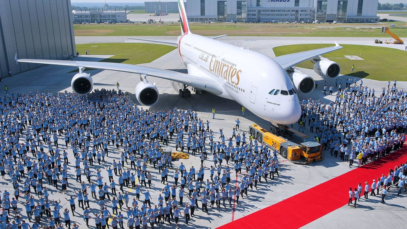 Need A Bar? Emirates To Sell Parts Of Its First Airbus A380