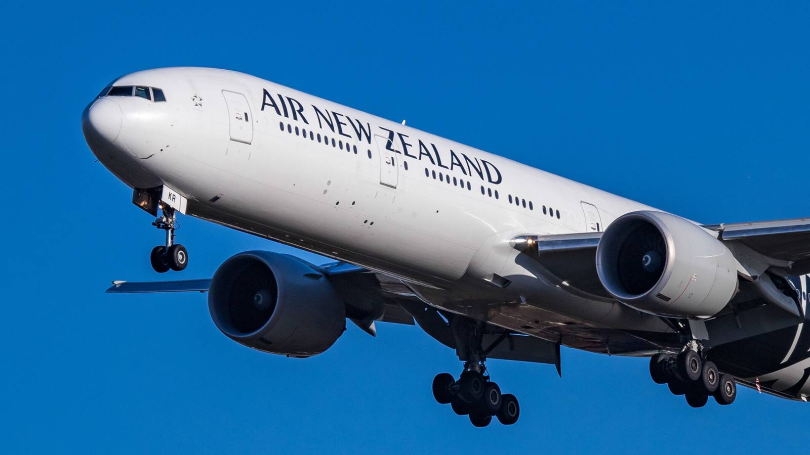 Air New Zealand Cancels 1000 Trans-Tasman December Flights