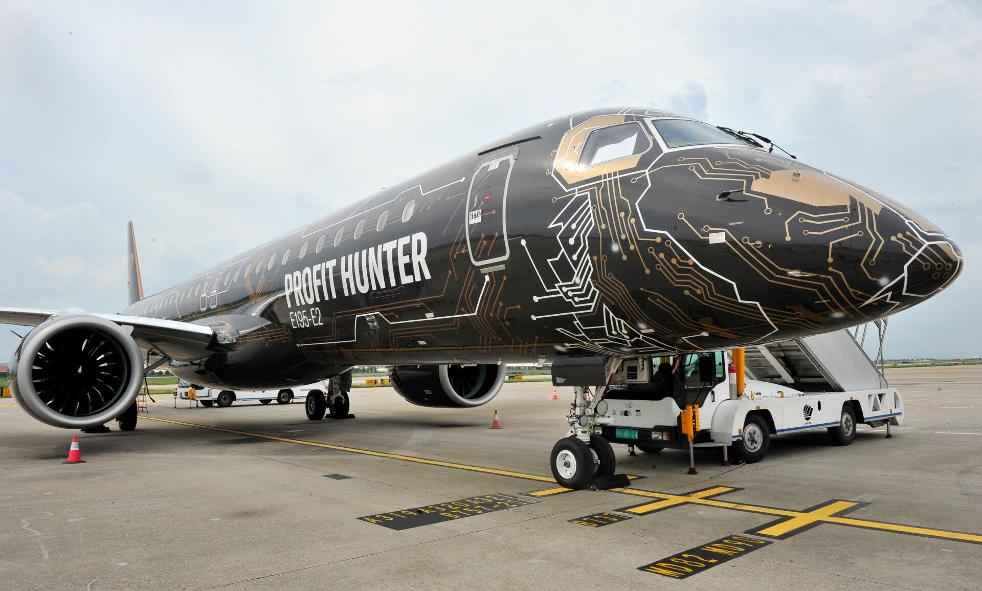 Embraer Unlocked: Inside The E195-E2 Tech Lion