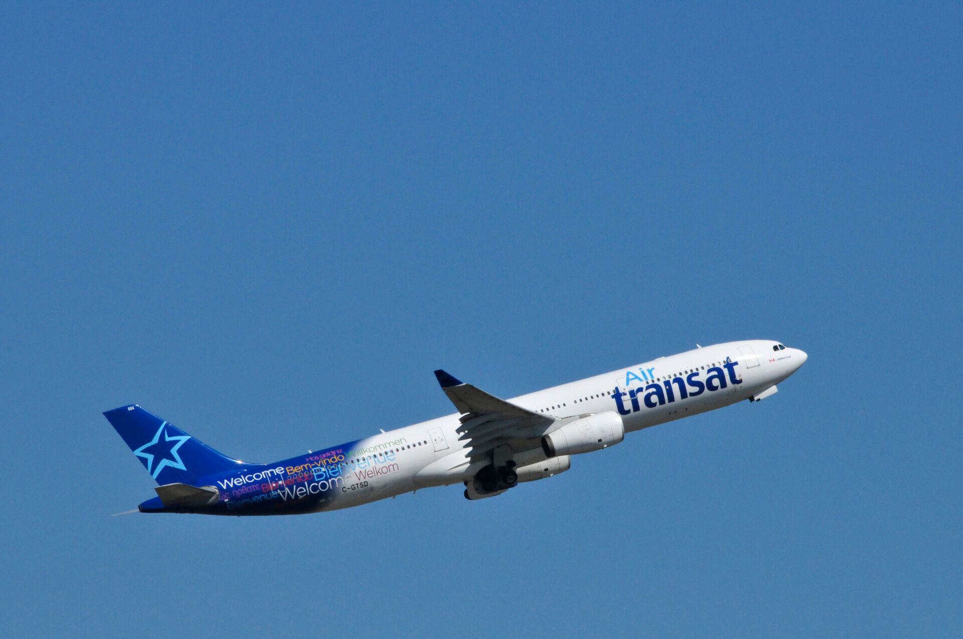 Air Transat Airbus A330 Returns To Athens After Birds Strike Both Engines