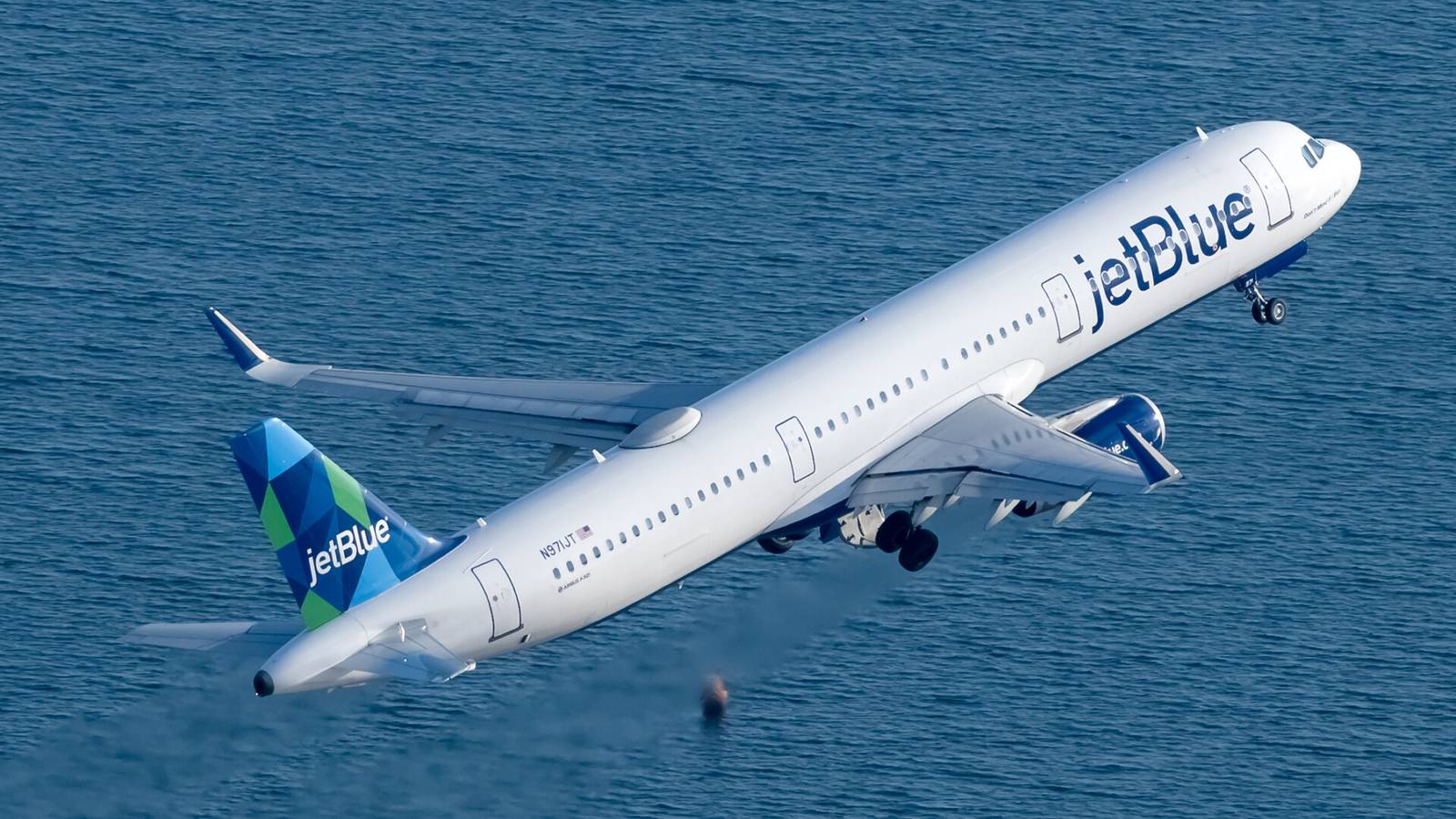 JetBlue Expands Codeshare Partnership With Icelandair