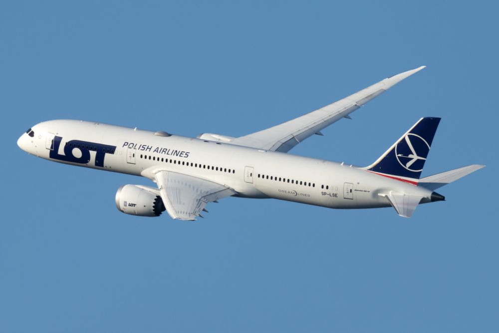 Why Do LOT and Finnair Want To Fly To Mumbai?