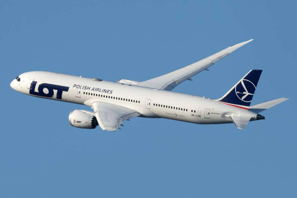 Why Do LOT and Finnair Want To Fly To Mumbai?