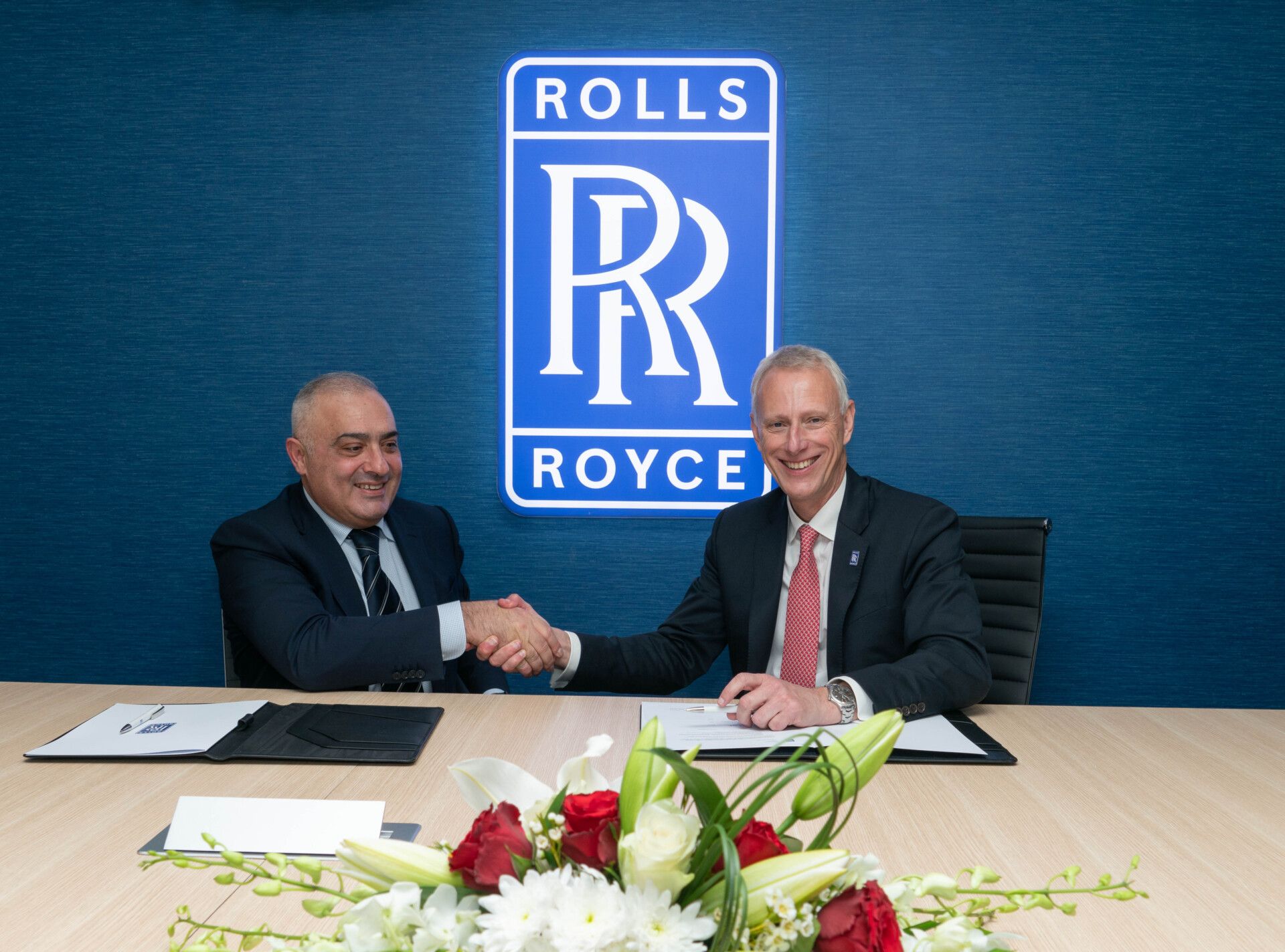 Rolls-Royce To Re-Engine Silk Way's Boeing 747 Freighters
