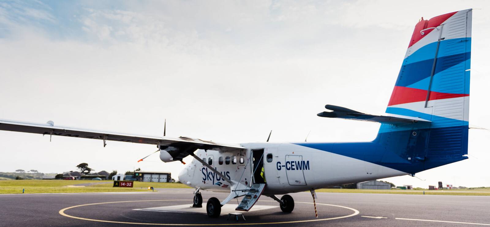 Aurigny Borrows A Small Plane From The Isles Of Scilly