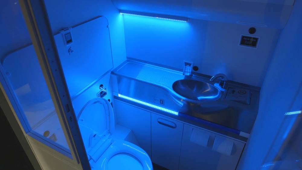 US Airlines & Aircraft: Which Have The Most Favorable Seats-Per-Lavatory Ratios?