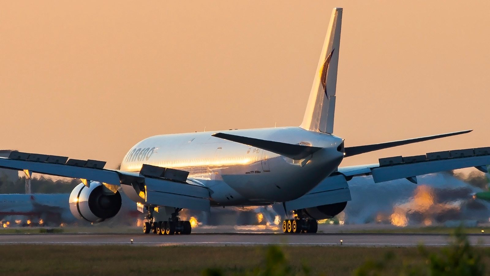 25+ Years: The Oldest Active Boeing 777s