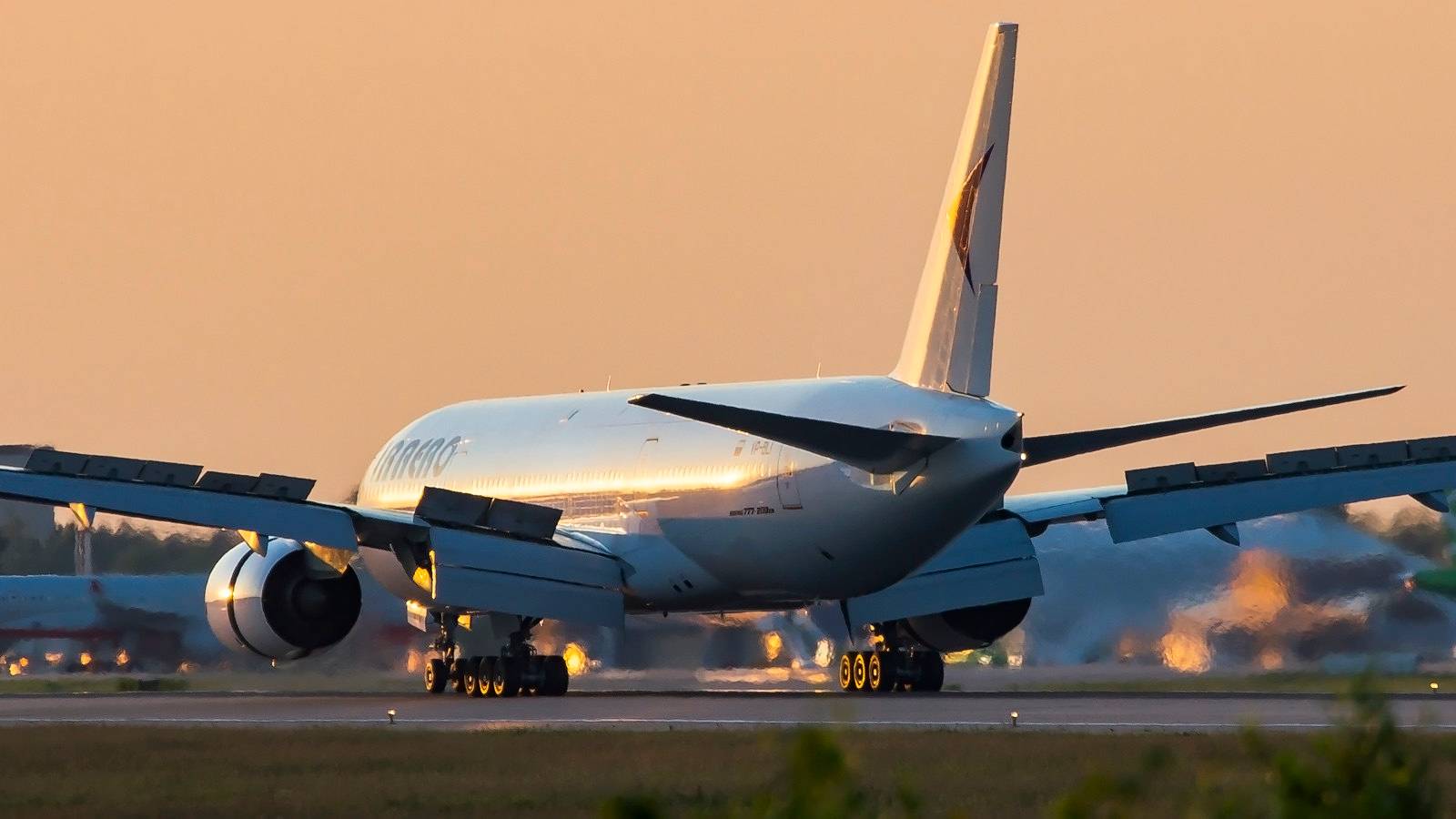 25+ Years: The Oldest Active Boeing 777s