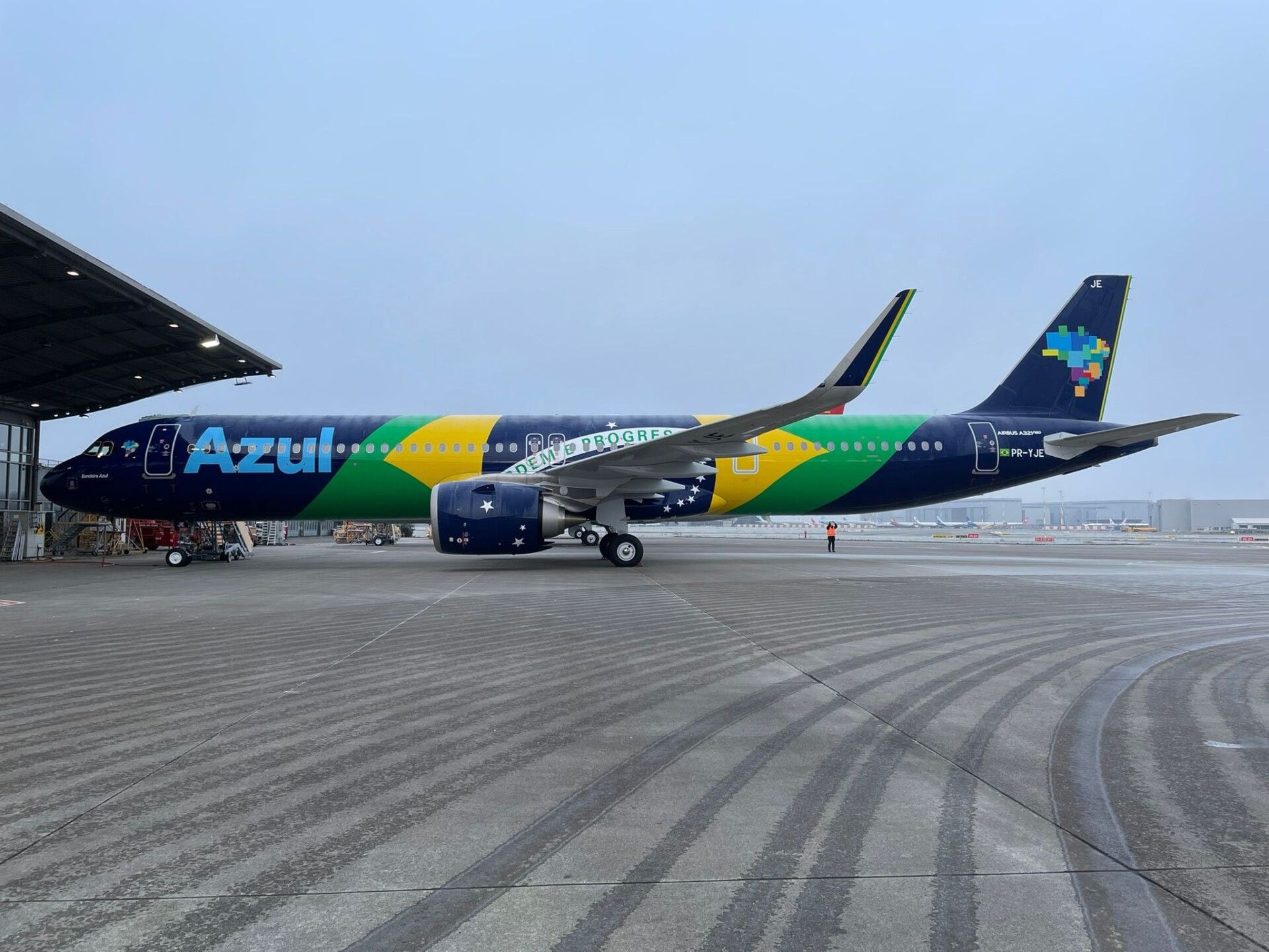 Complete Set: 1 Of Each Azul Aircraft Type Now Has A Brazil Livery