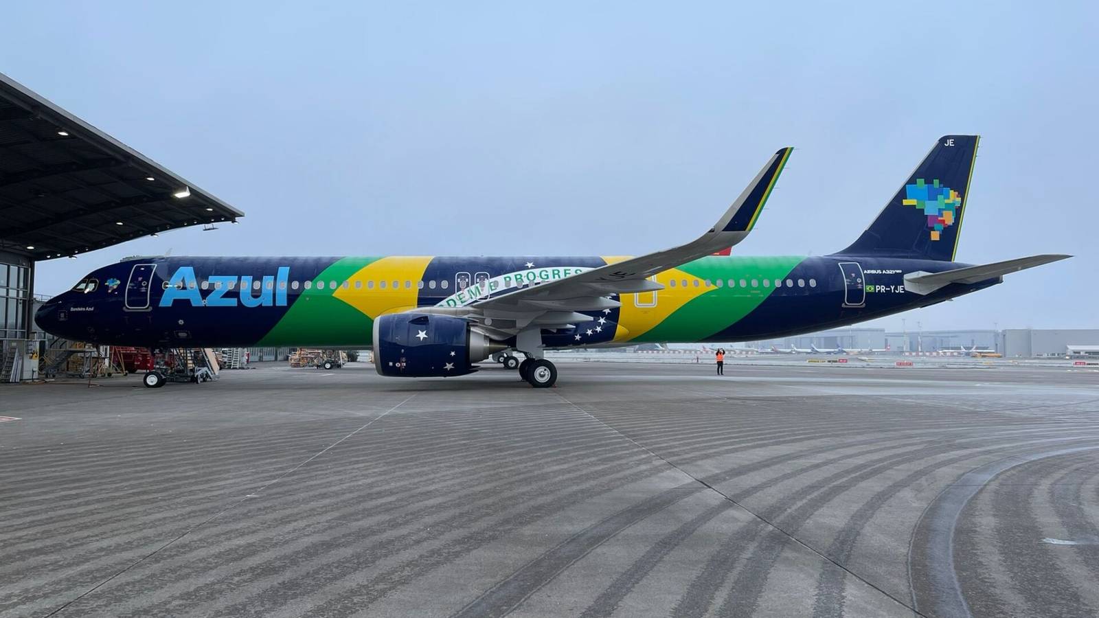 Complete Set: 1 Of Each Azul Aircraft Type Now Has A Brazil Livery