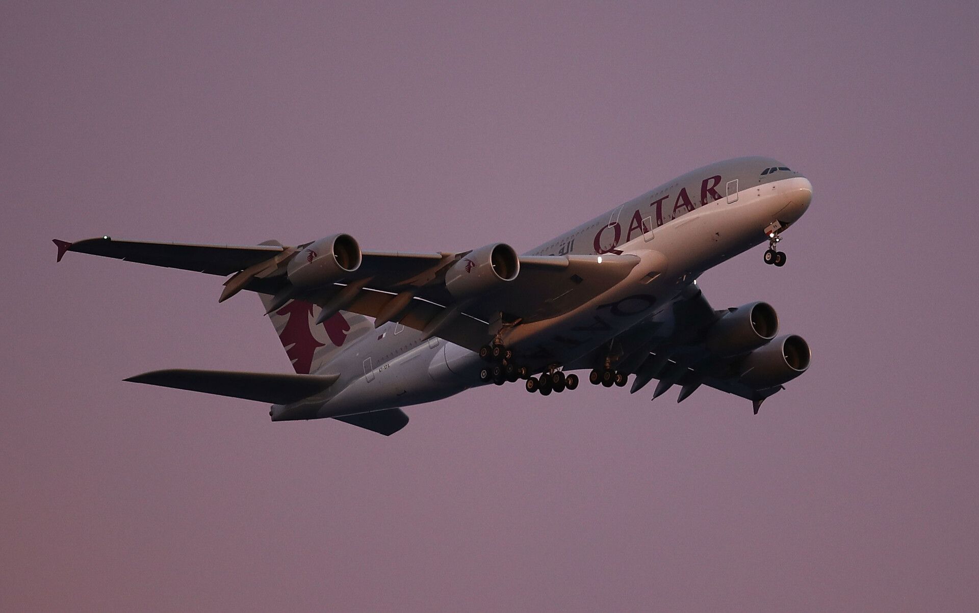 A380 Return Allows Qatar To Resume Premium Catering Offering