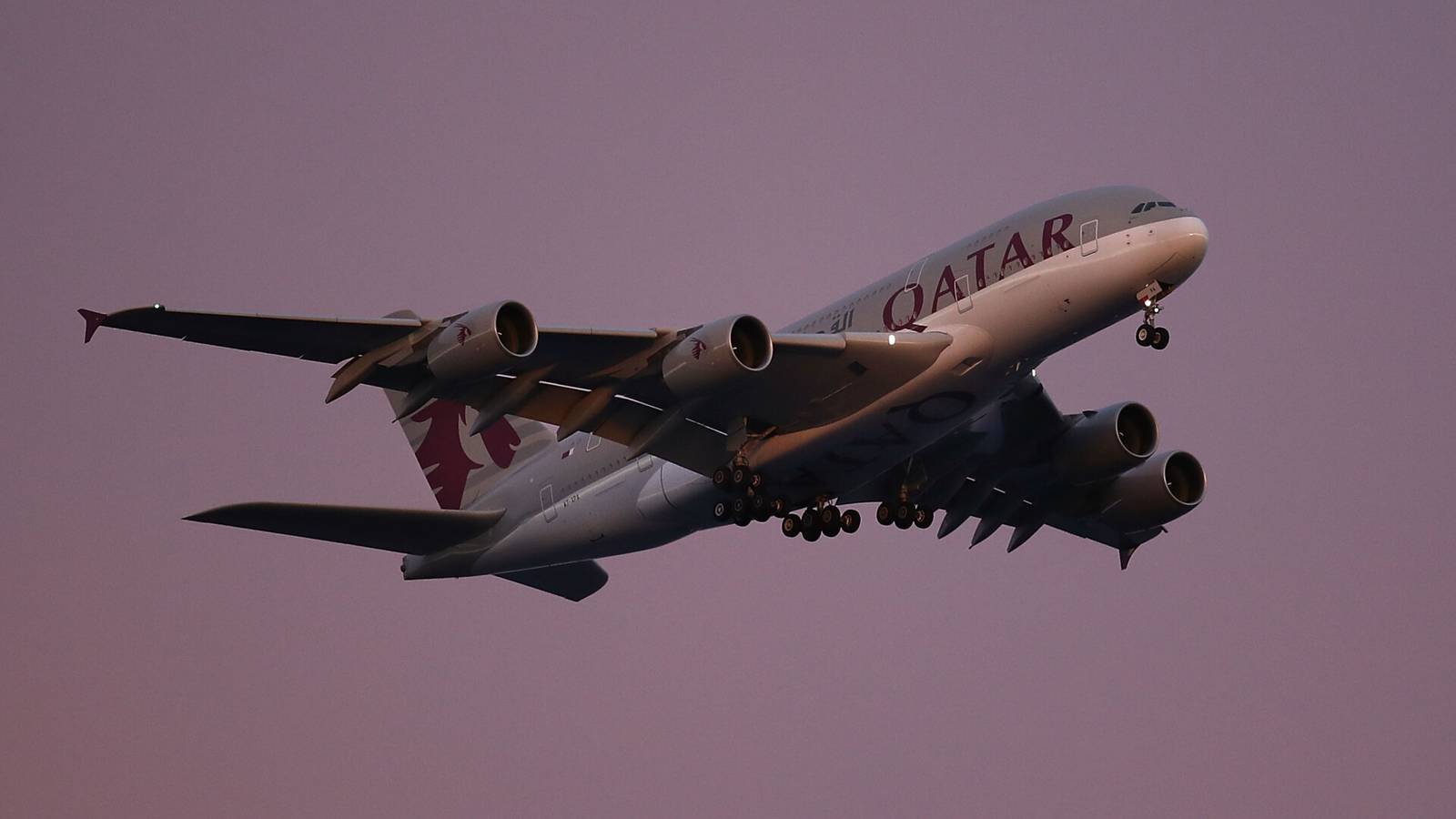 A380 Return Allows Qatar To Resume Premium Catering Offering