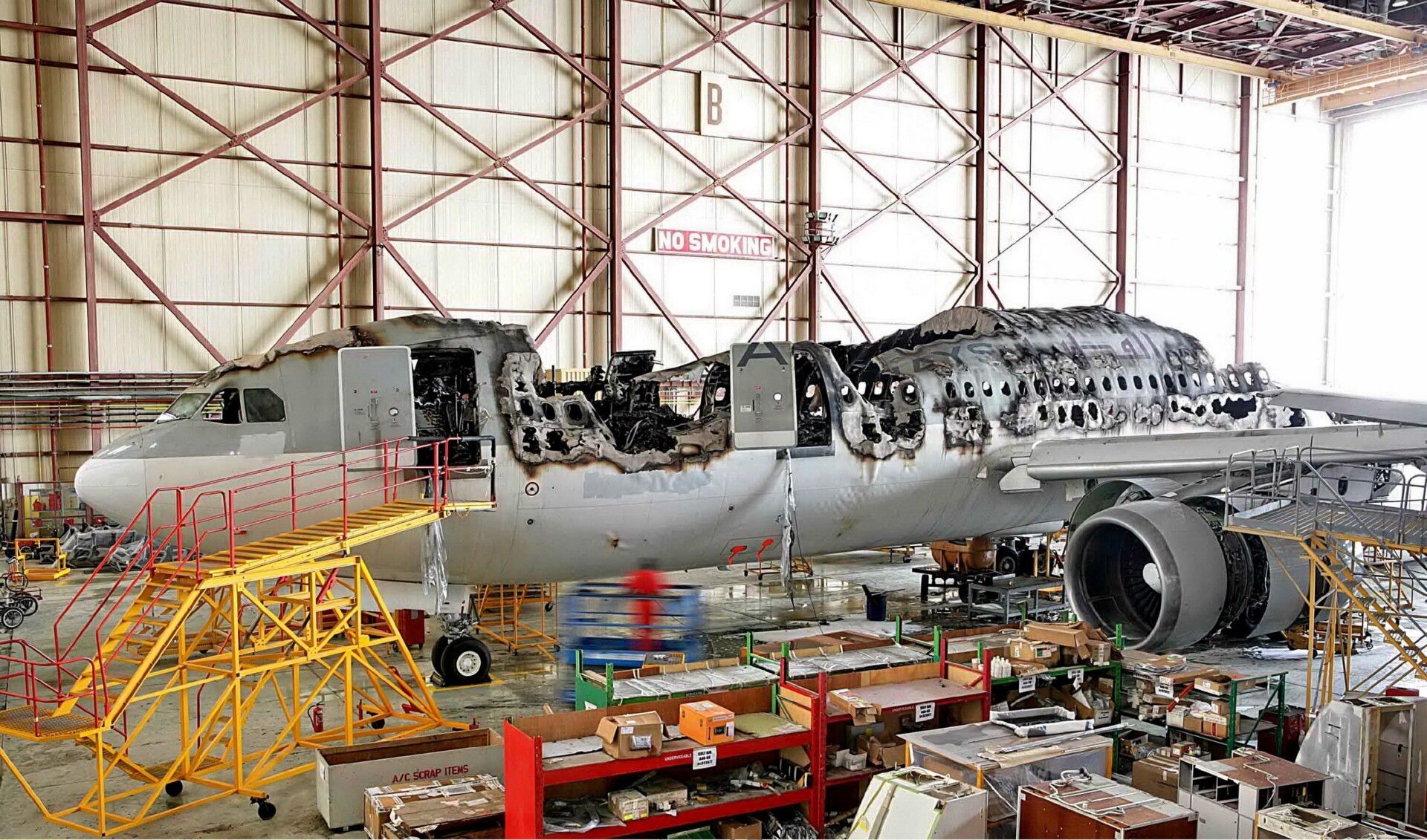 What Caused A 2007 Fire Destroying A Qatar Airways A300 In Abu Dhabi?