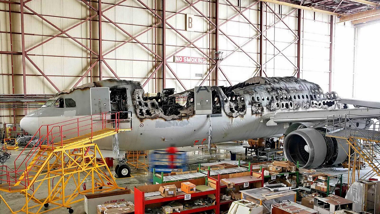 What Caused A 2007 Fire Destroying A Qatar Airways A300 In Abu Dhabi?