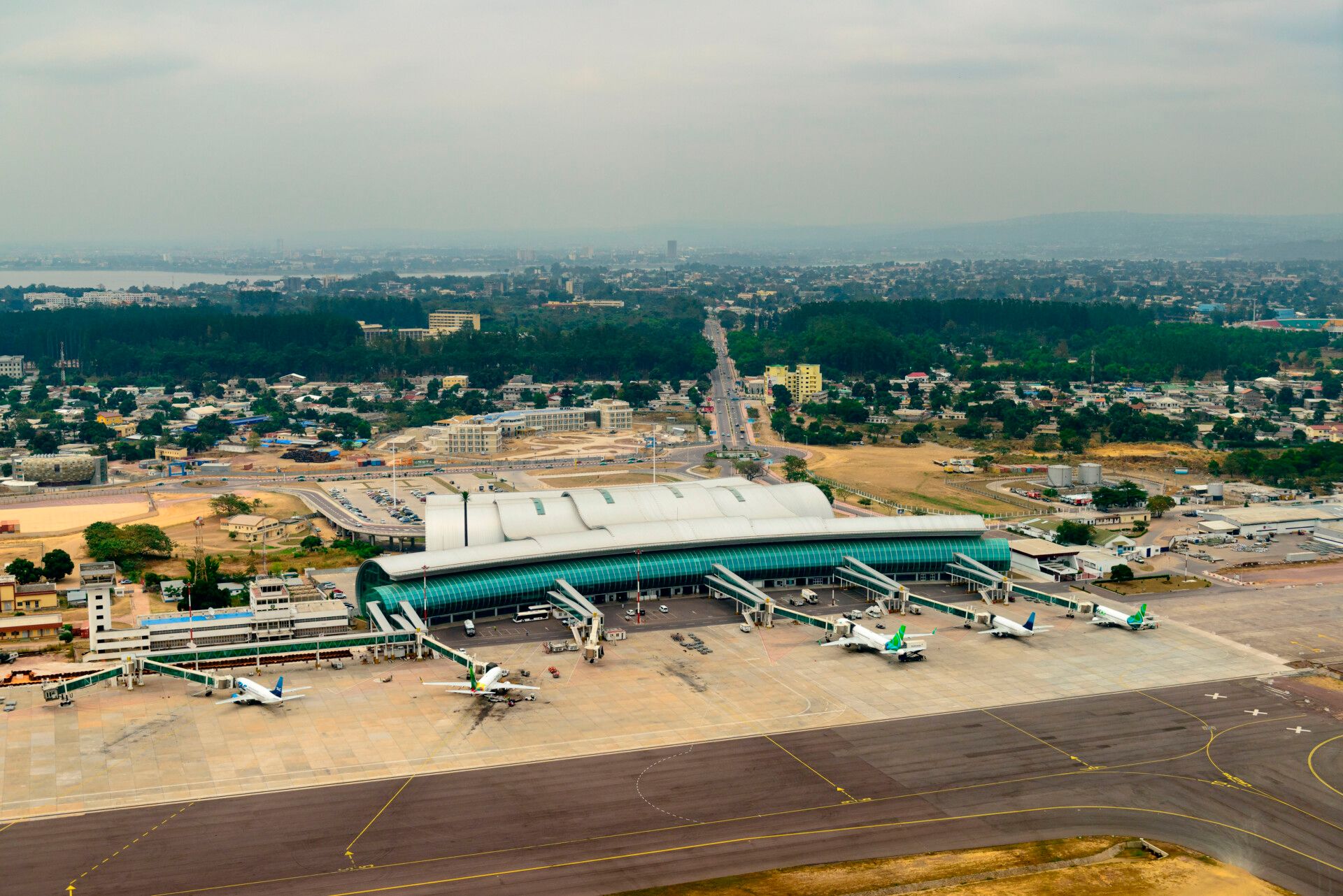 Which Airports Have The Longest Taxi Times?