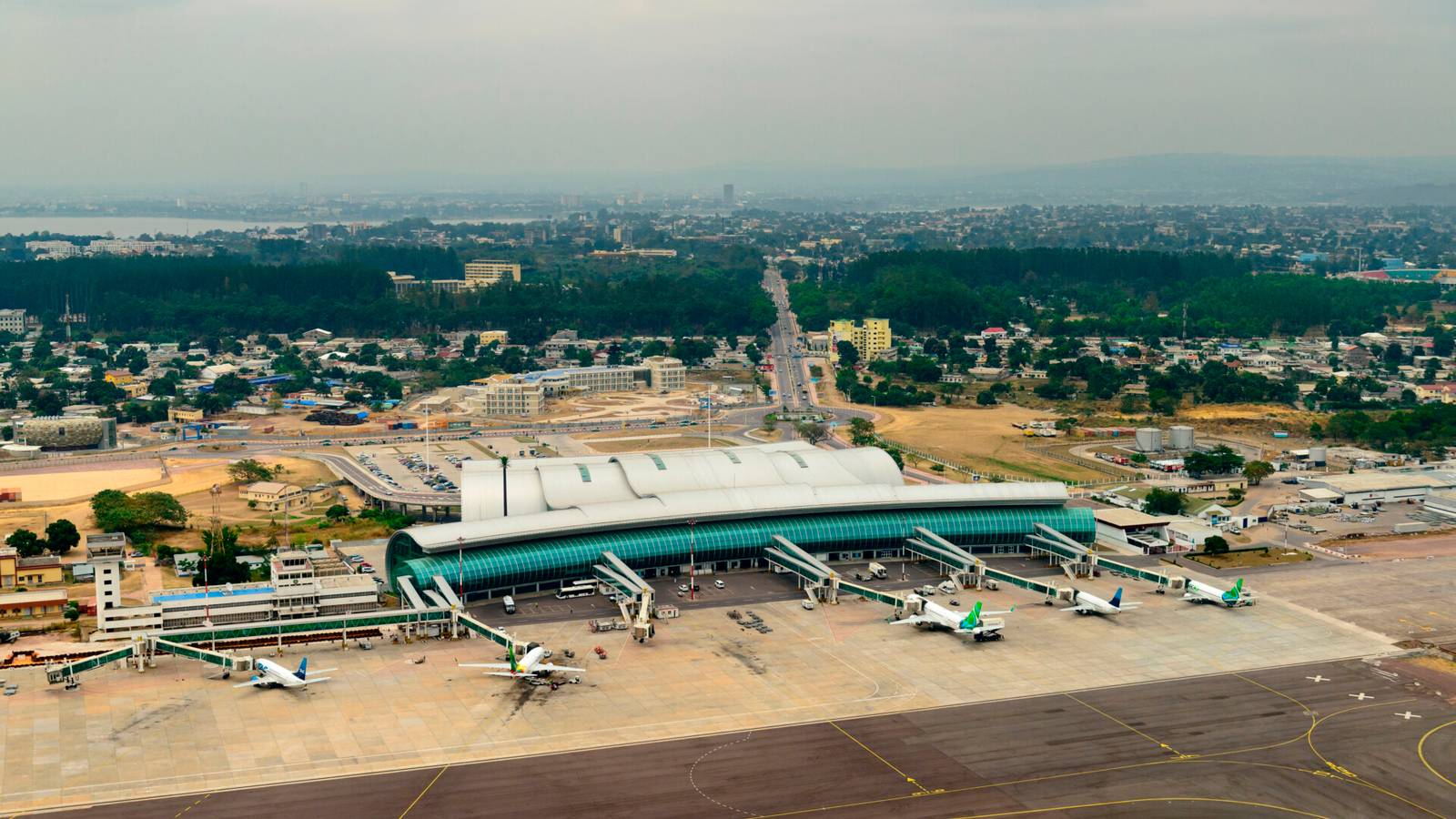 Which Airports Have The Longest Taxi Times?