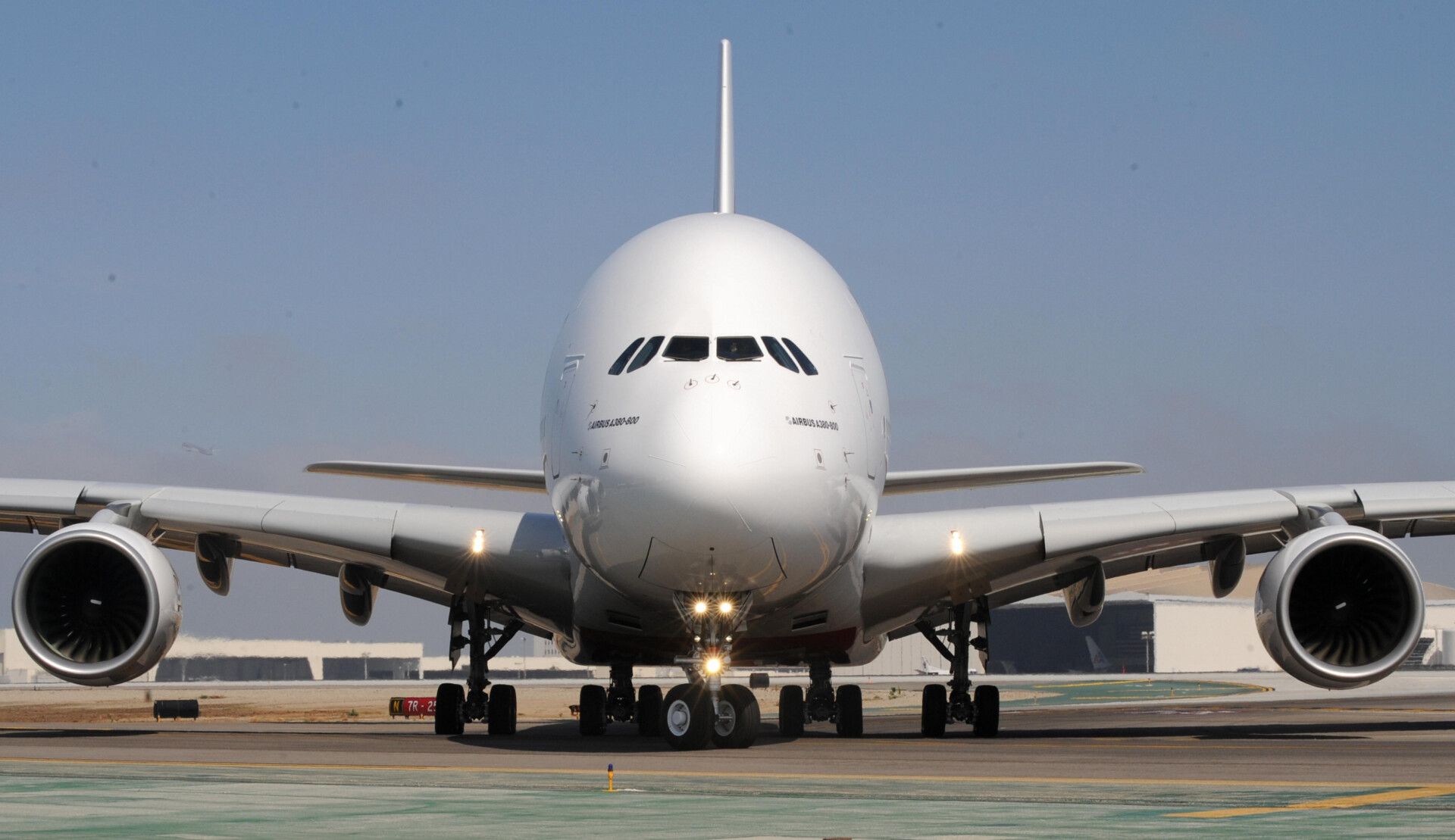 Rowdy Emirates A380 Passenger Arrested In Manchester After Landing From Dubai