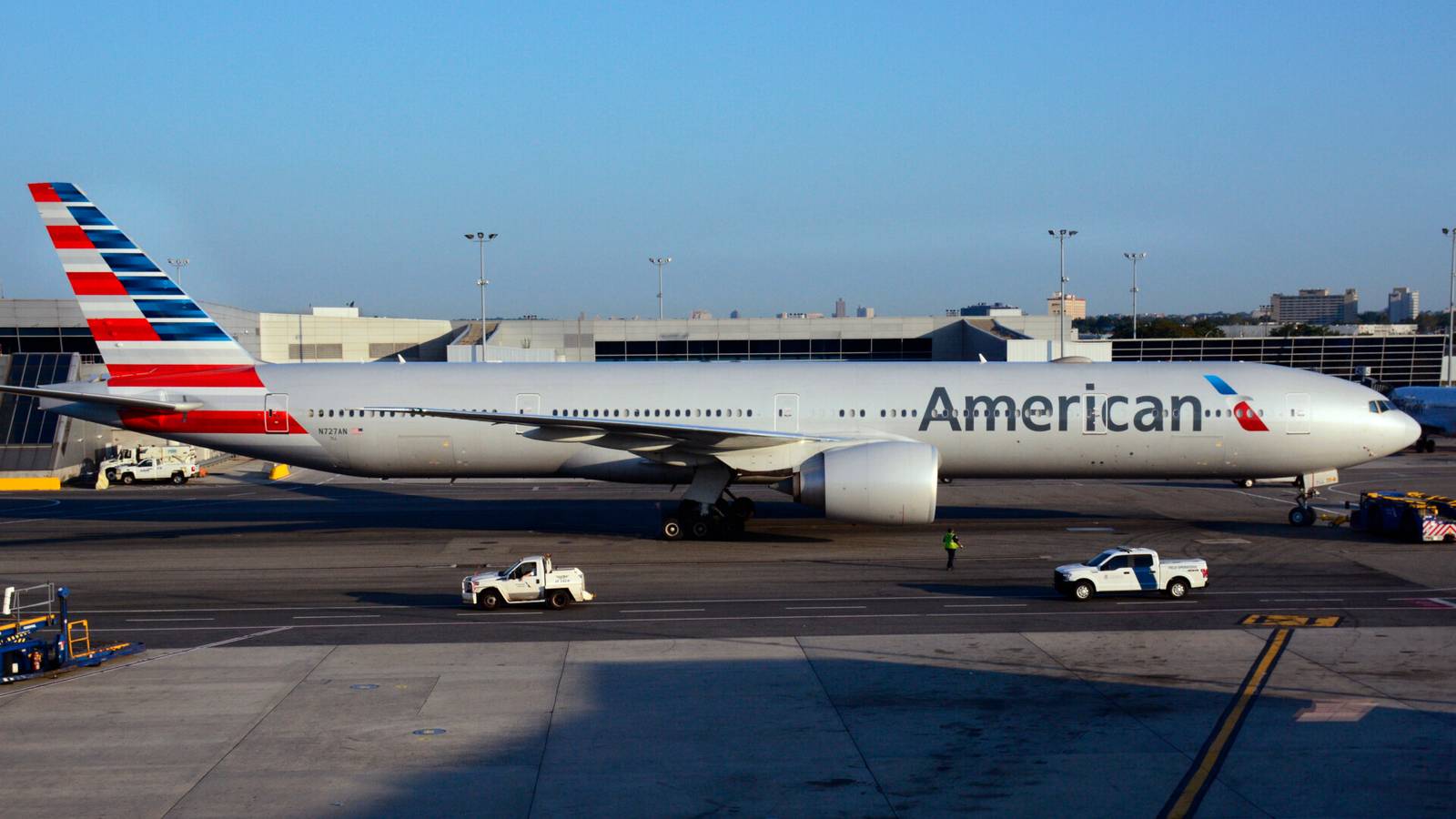 American Airlines Expects Pre-Tax Loss Of Up To $1.2 Billion